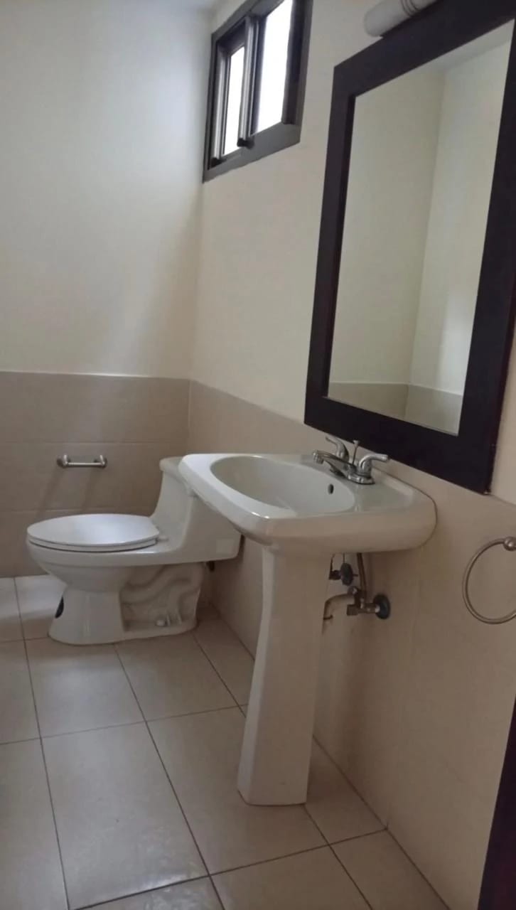 Apto en renta en zona 14, edificio antiguo!! — Apartamento en Alquiler en Zona 14, Guatemala, Ciudad — foto 5 de 6
