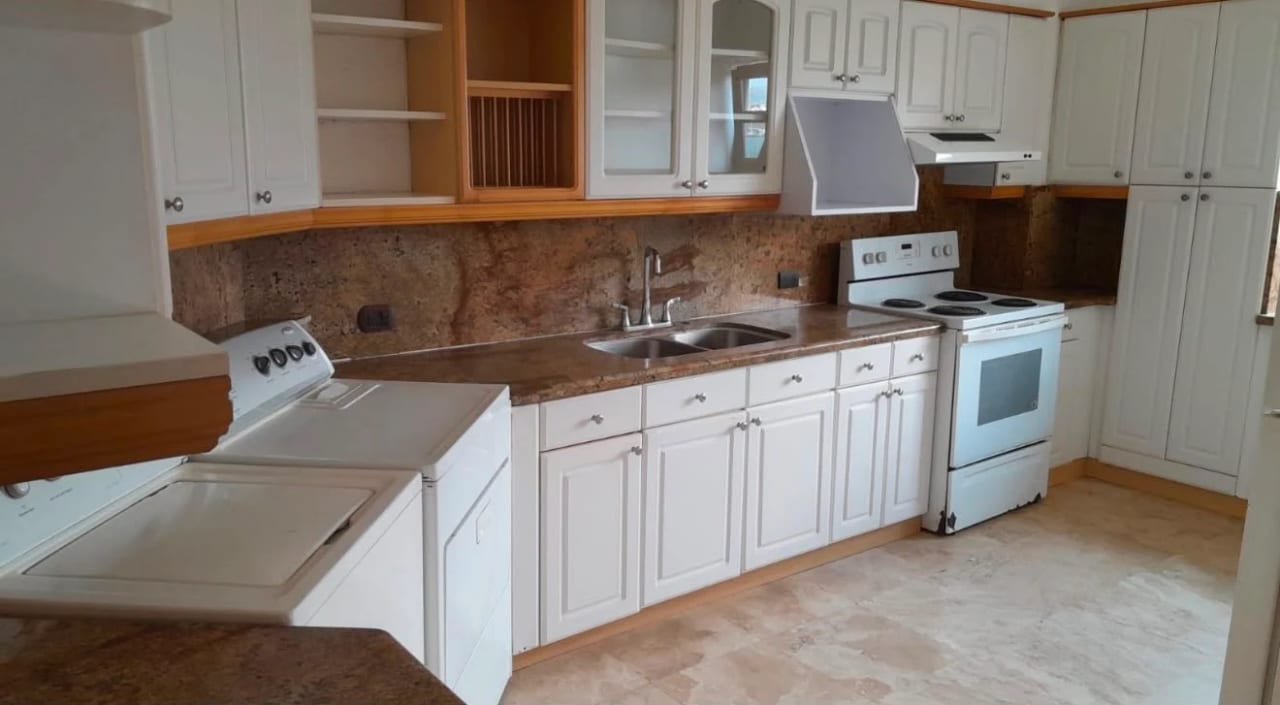 Apto en renta en zona 15, dentro de garita — Apartamento en Alquiler en Zona 15, Guatemala, Ciudad — foto 1 de 9