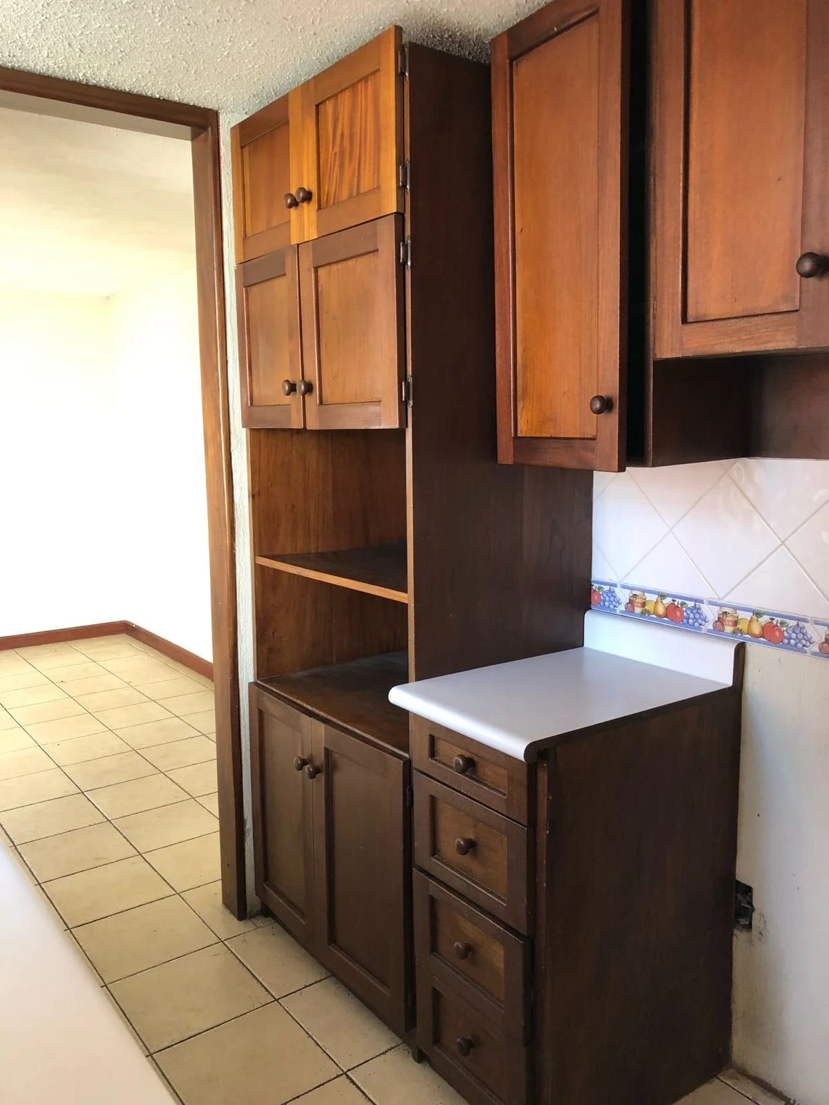 Se vende casa dentro de condominio en San Cristóbal — Casa en Venta en Zona 8 Mixco, Guatemala, Ciudad — foto 2 de 7