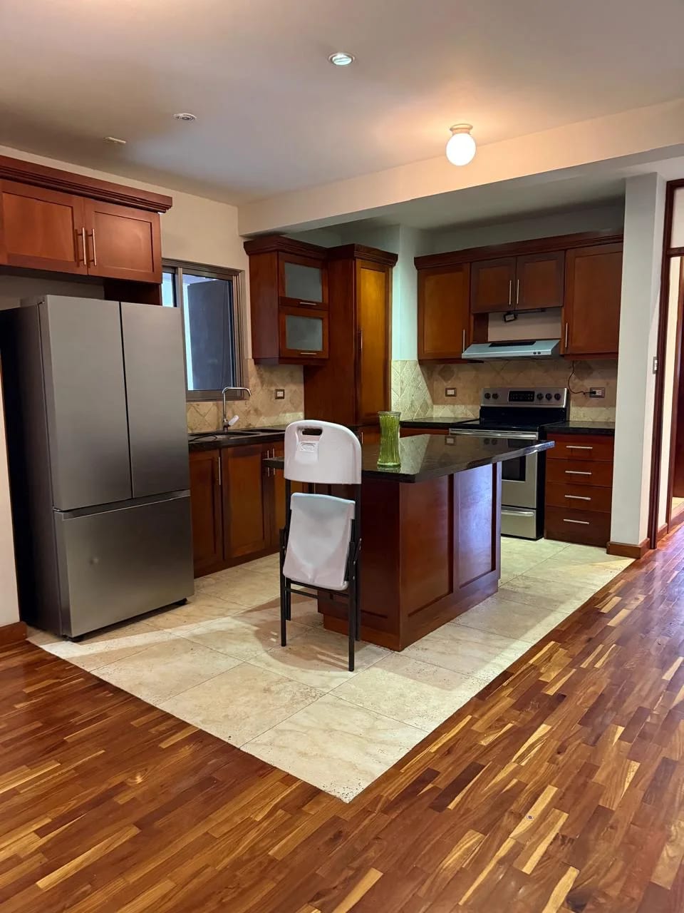 Apto en renta en zona 15 — Apartamento en Alquiler en Zona 15, Guatemala, Ciudad — foto 1 de 9