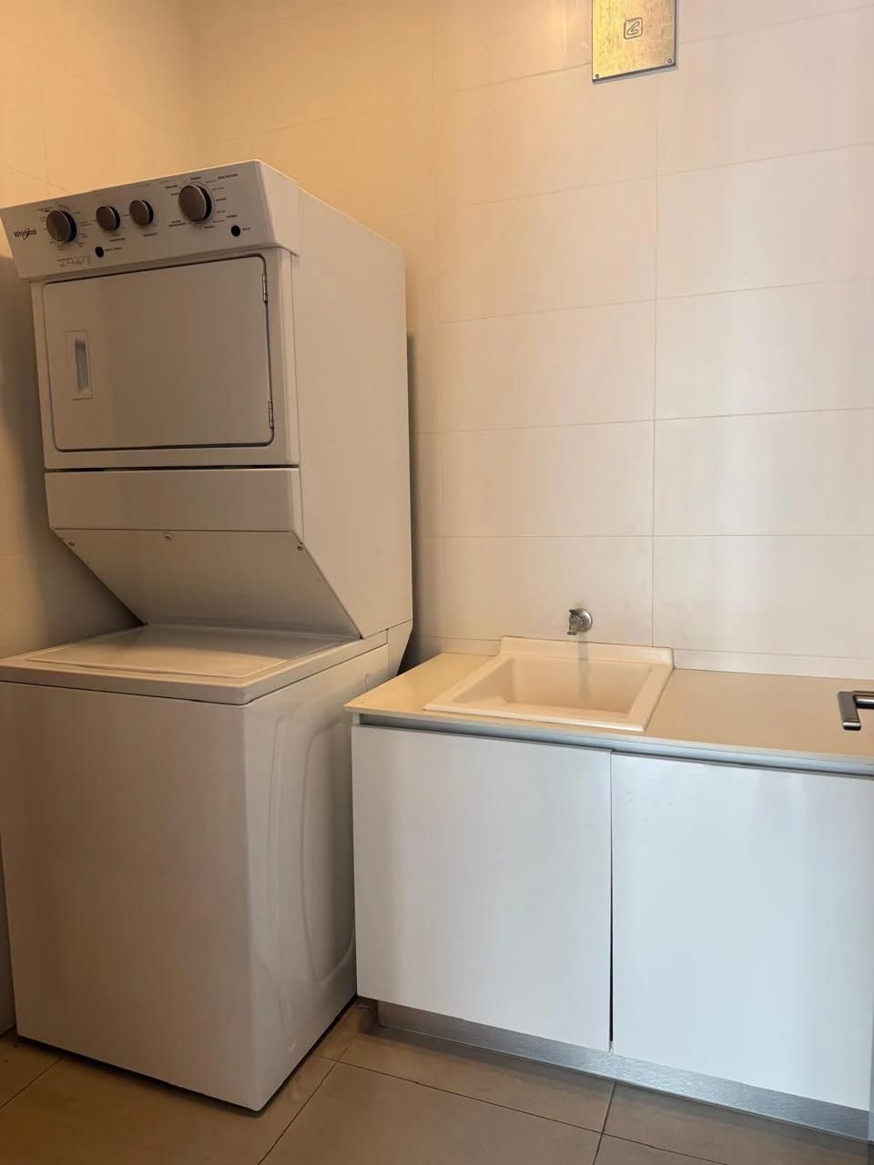 Apto en renta en zona 14 — Apartamento en Alquiler en Zona 14, Guatemala, Ciudad — foto 8 de 8