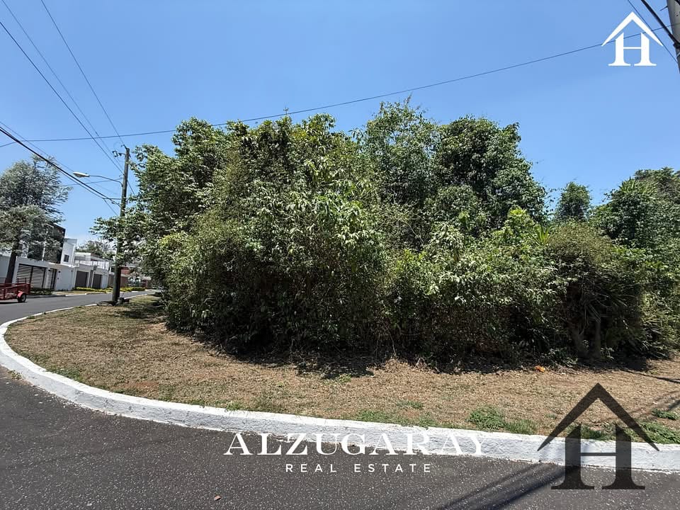 Terrenos planos de esquina Jardines de San Isidro — Terreno en Venta en Jardines de San Isidro, Zona 16, Guatemala, Ciudad — foto 3 de 3