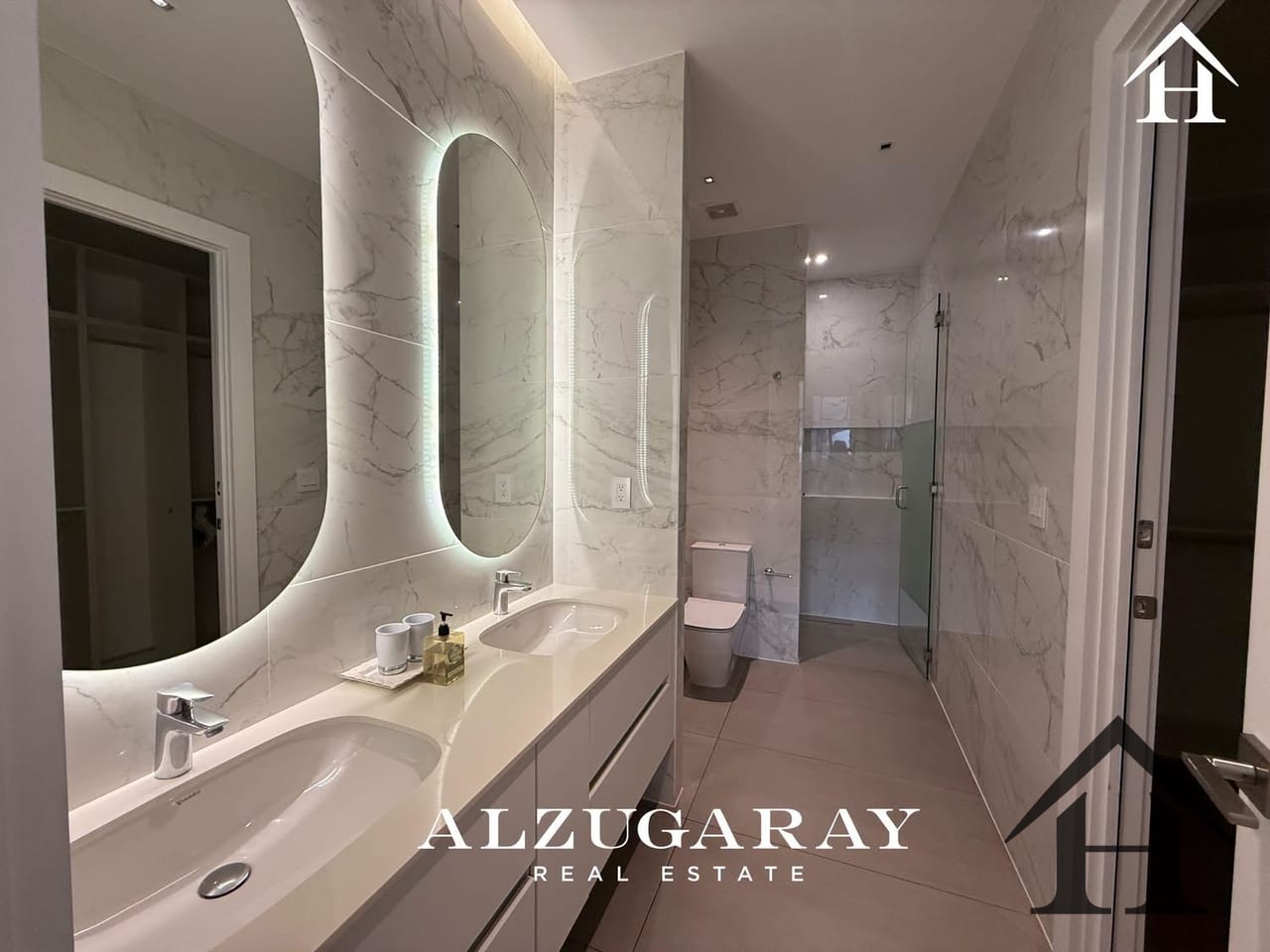 Apartamento 182Mts2 en Maranta Oakland zona 10 — Apartamento en Venta en Maranta Oakland, Zona 10, Guatemala, Ciudad — foto 8 de 10