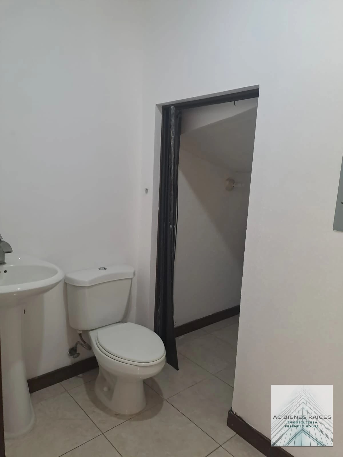 Casa en renta en San Gaspar 2 zona 16 — Casa en Alquiler en Zona 16, Guatemala, Ciudad — foto 5 de 16