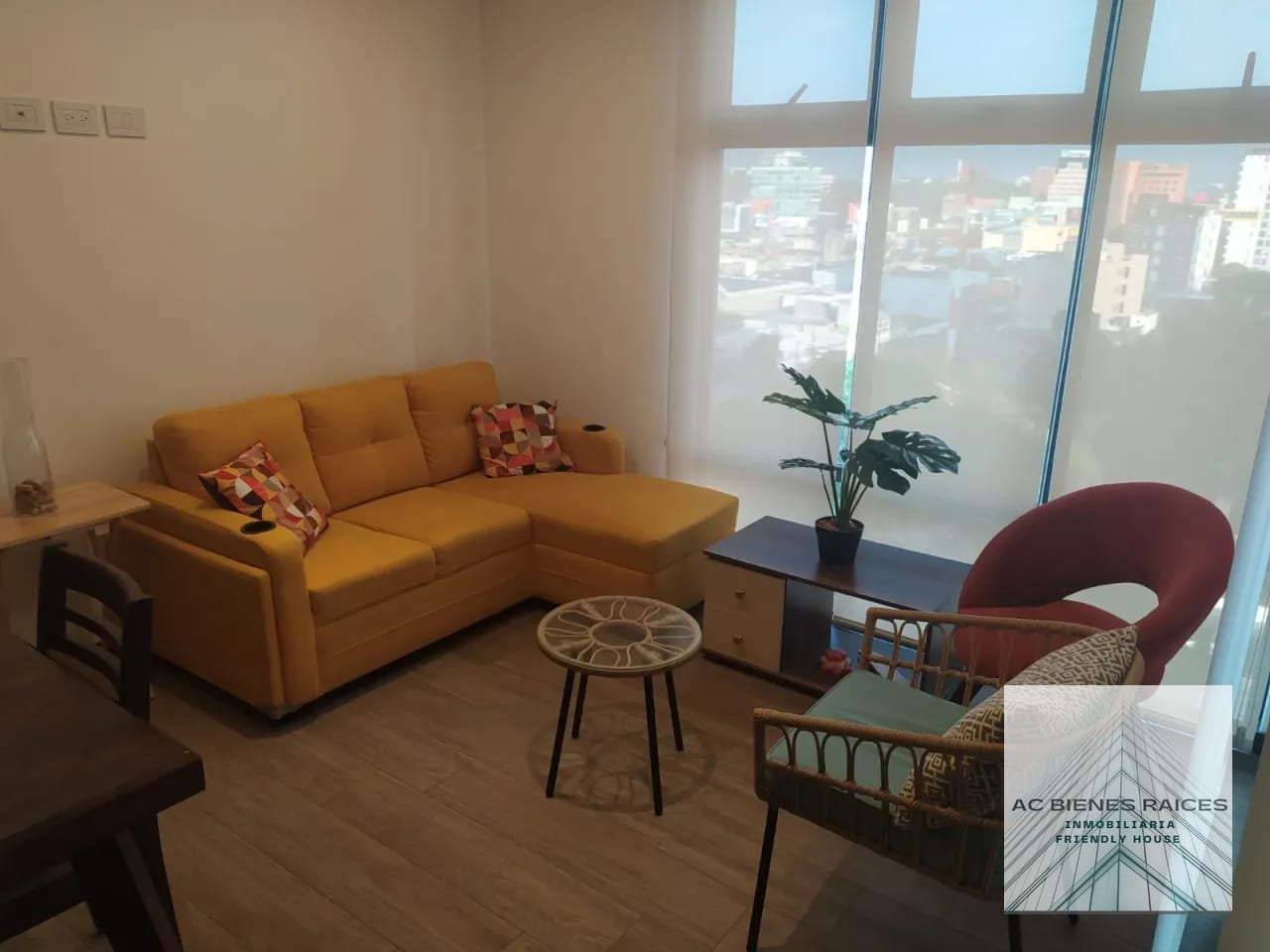 Venta apto IQ10 — Apartamento en Venta en Zona 10, Guatemala, Ciudad — foto 4 de 11