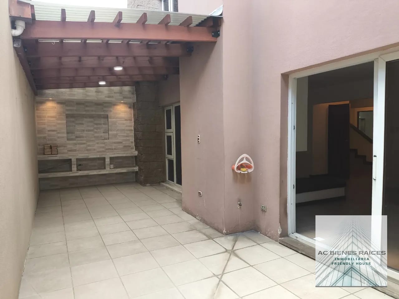 Casa dentro de condominio zona 13 en renta — Casa en Alquiler en Zona 13, Guatemala, Ciudad — foto 6 de 12