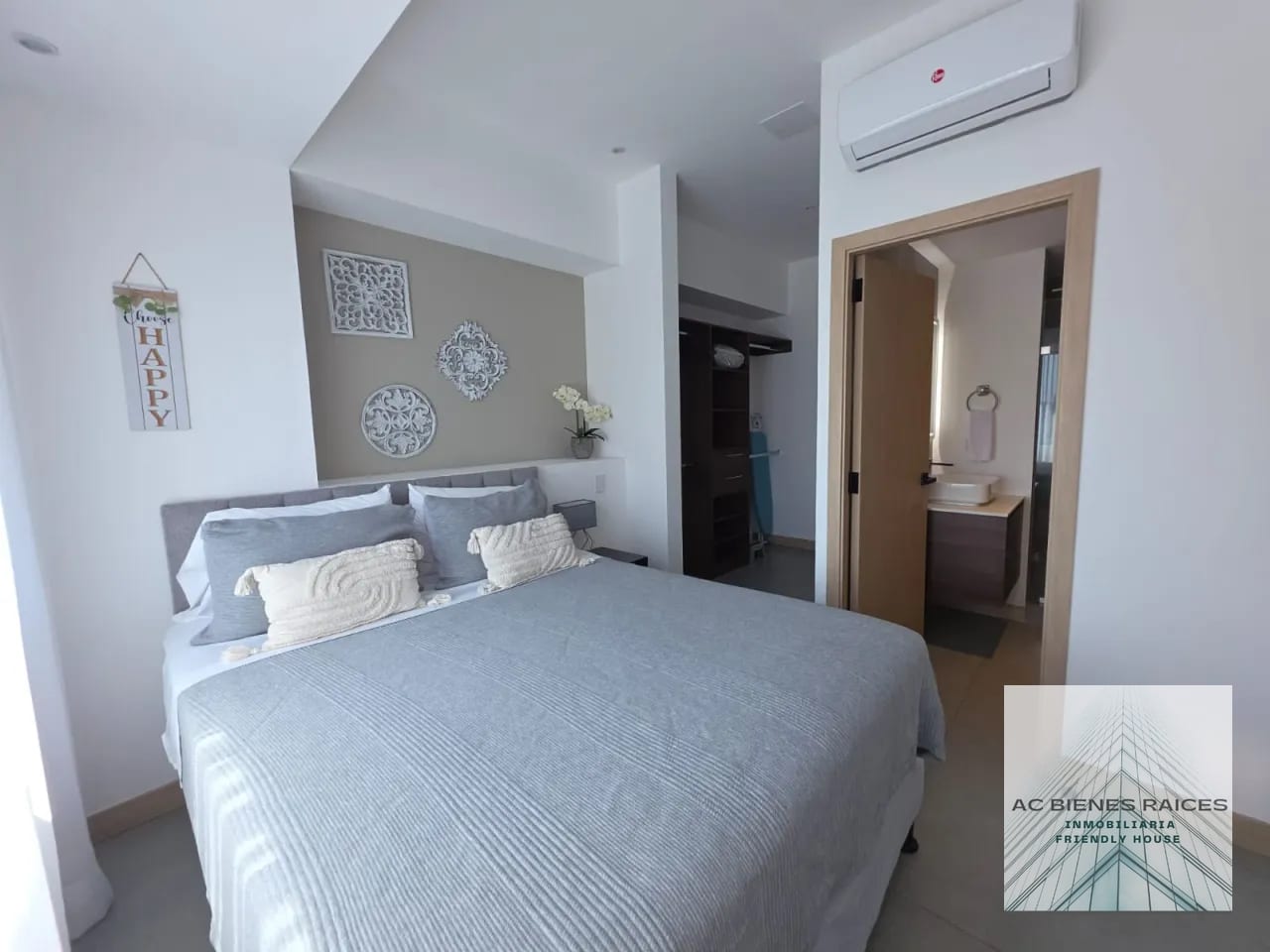 Renta amueblado en zona 10 2 habitaciones — Apartamento en Alquiler en Zona 10, Guatemala, Ciudad — foto 6 de 14