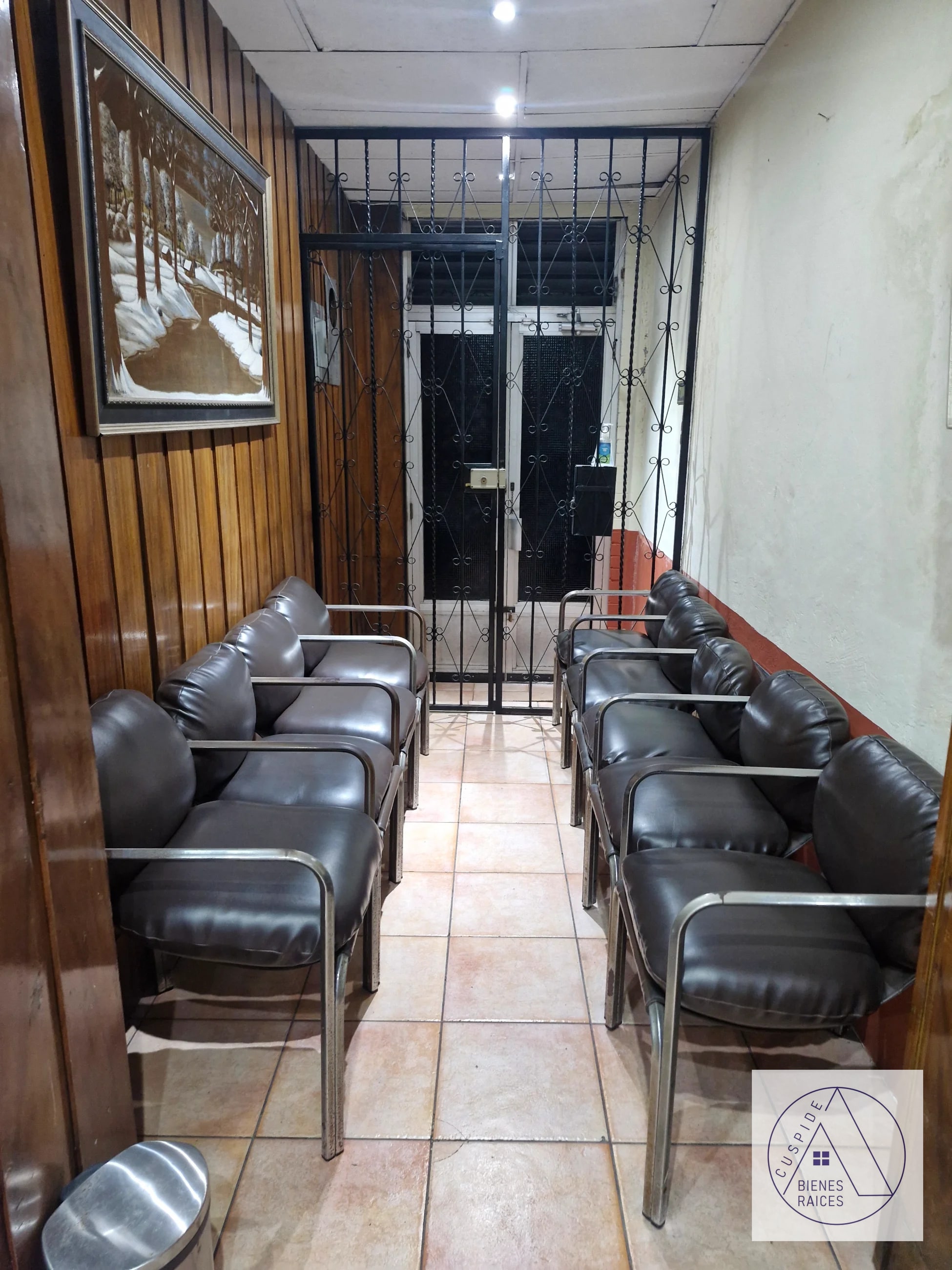 Zona 1 Avenida Elena Alquilo Clinica a 1 cuadra de Hospital General San Juan de Dios - 2