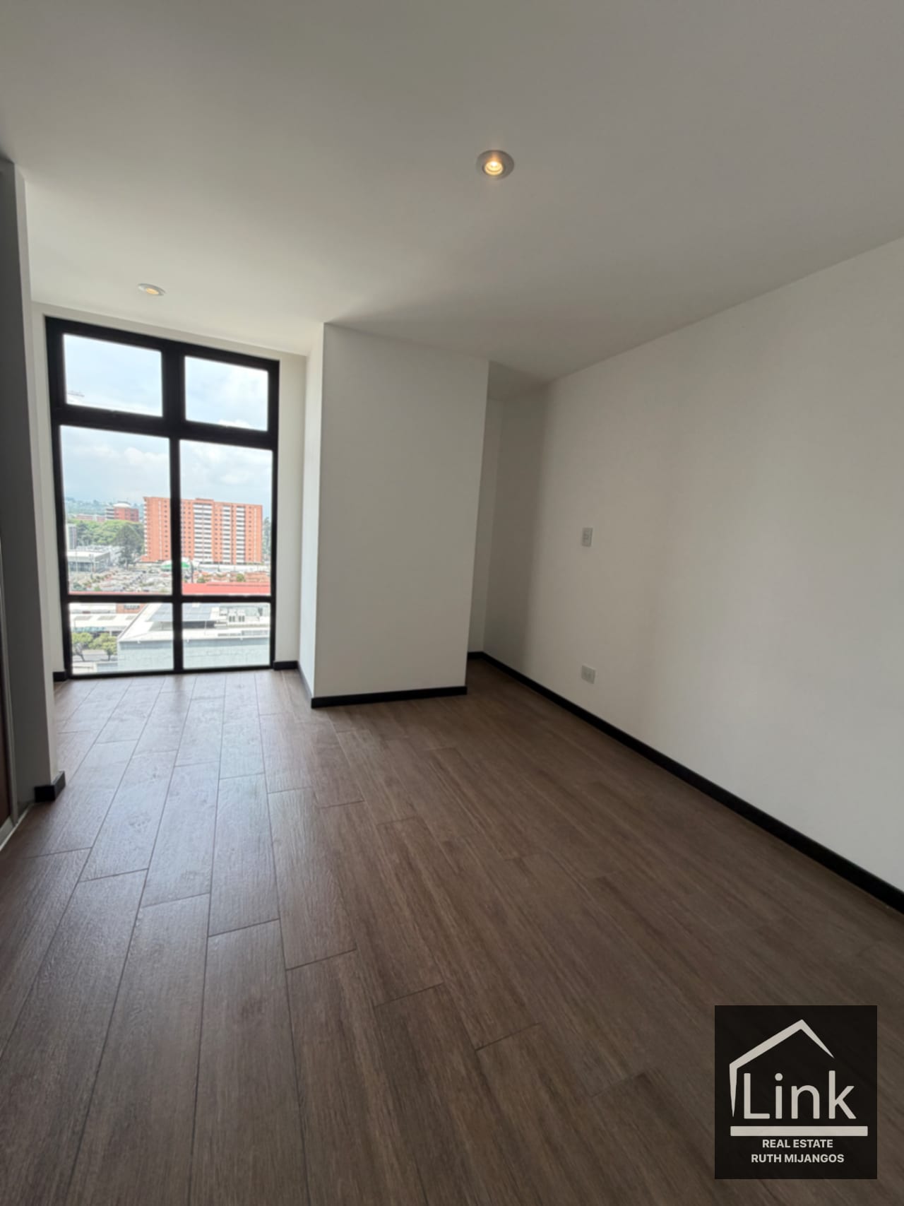 Precioso Apartamento en Venta zona 10 IQ10 — Apartamento en Venta en IQ10, Zona 10, Guatemala, Ciudad — foto 5 de 11