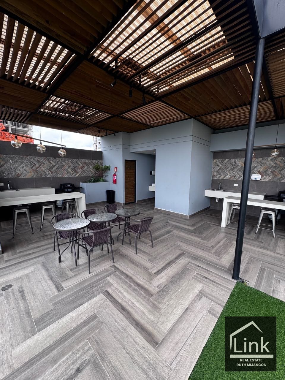 Precioso apartamento en Venta zona 15 Edificio PRAGA — Apartamento en Venta en Zona 15, Guatemala, Ciudad — foto 9 de 15