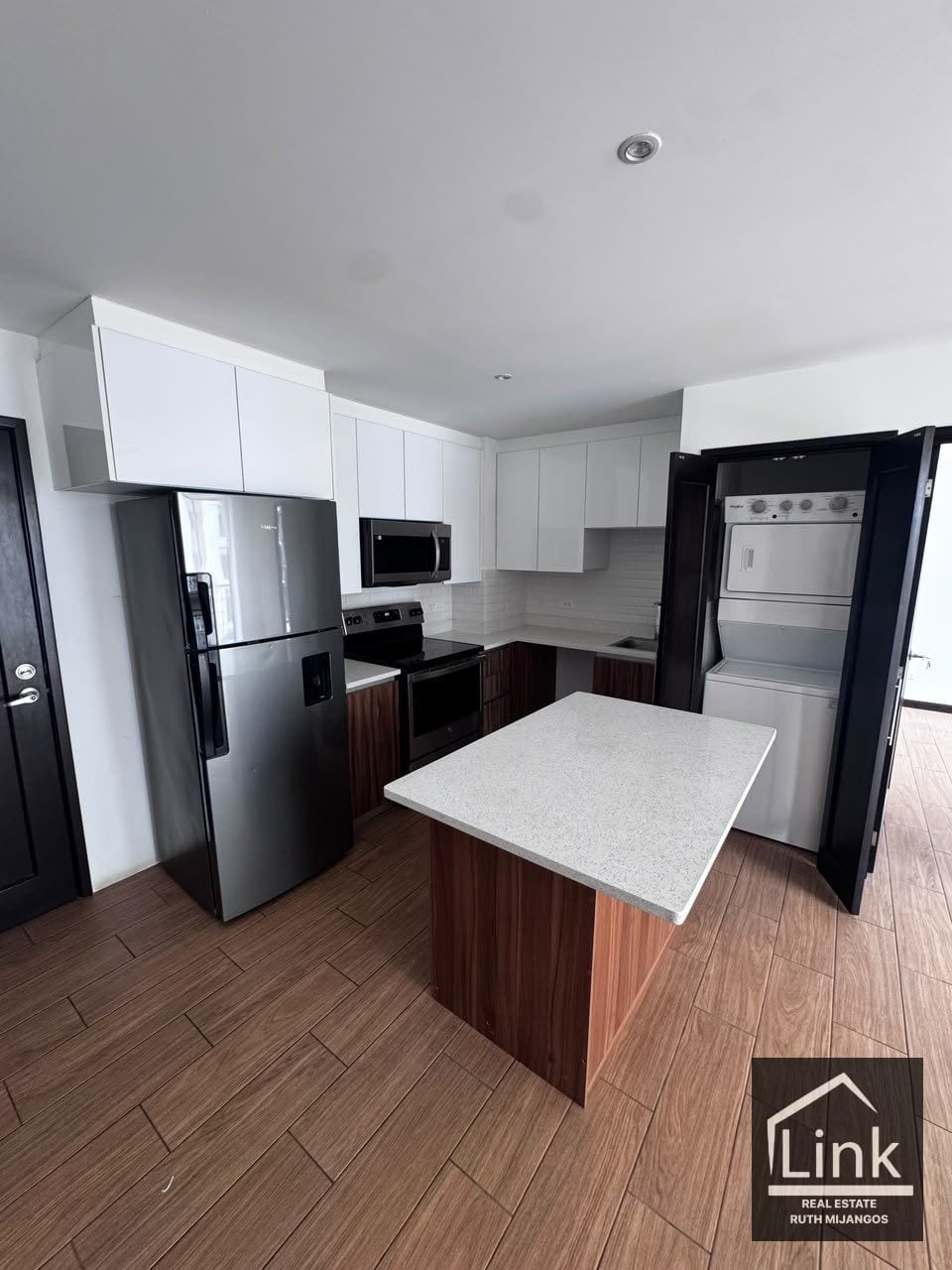 Precioso apartamento en Venta zona 15 Edificio PRAGA — Apartamento en Venta en Zona 15, Guatemala, Ciudad — foto 12 de 15