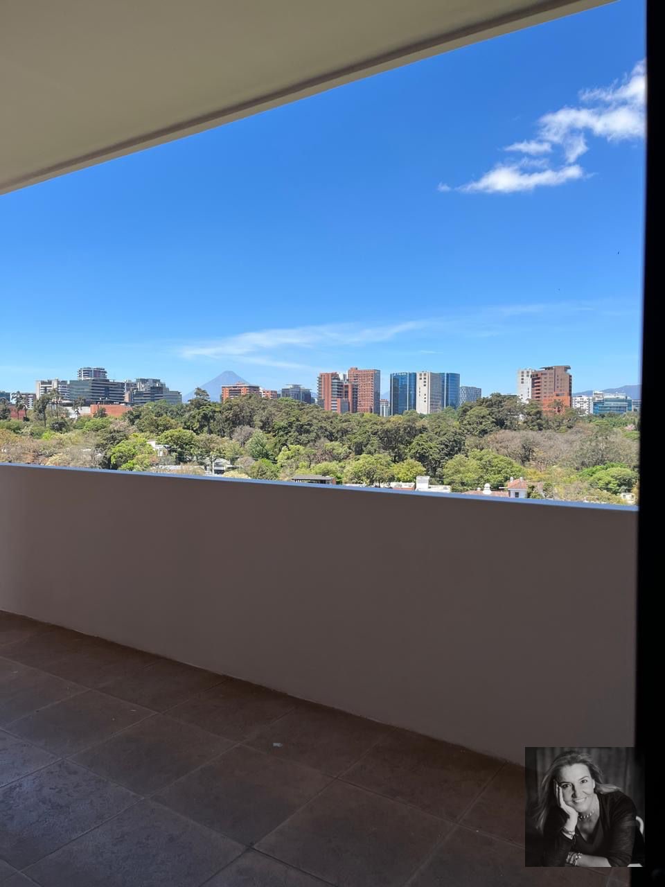 Apartamento con Amplios Balcones en Renta – Zona 15 - 5