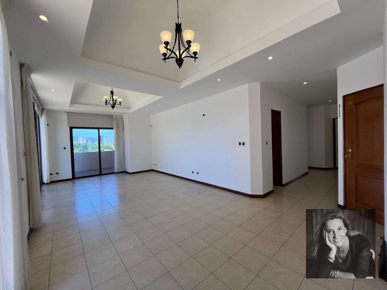 Apartamento con Amplios Balcones en Renta – Zona 15 — Apartamento en Alquiler en Zona 15, Guatemala, Ciudad — foto 1 de 10
