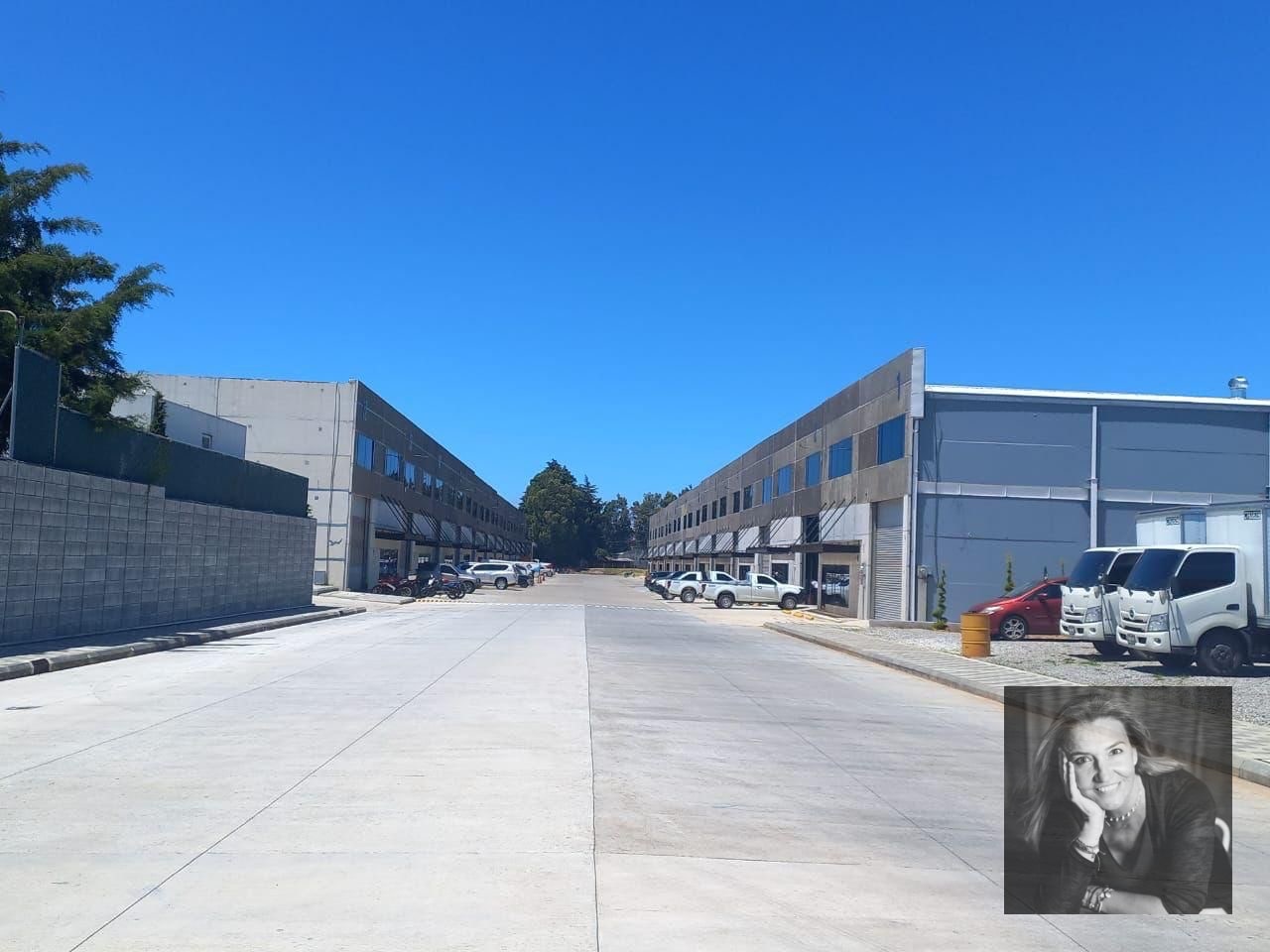 Bodega en Renta| Venta en Zona Industrial –| Km 16.5 CAES — Bodega / Ofibodega en Venta en Carretera a El Salvador, Guatemala, Ciudad — foto 1 de 12
