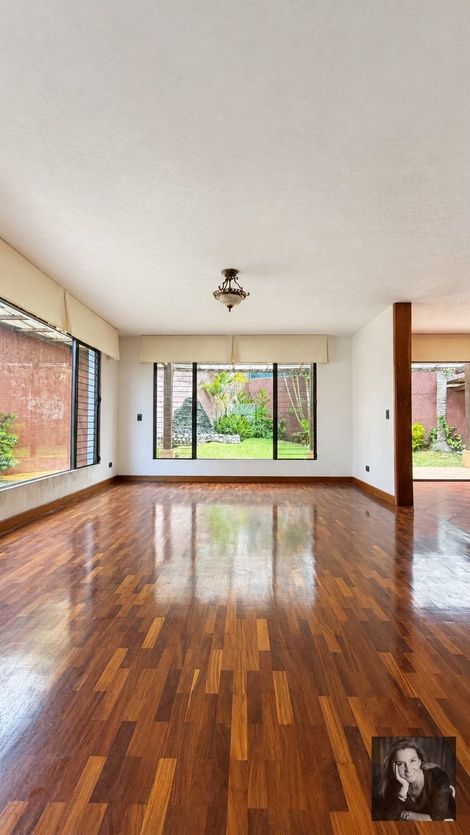 Casa en venta en condominio | Km 13.5, carretera a Muxbal — Casa en Venta en Muxbal, Guatemala, Ciudad — foto 1 de 17