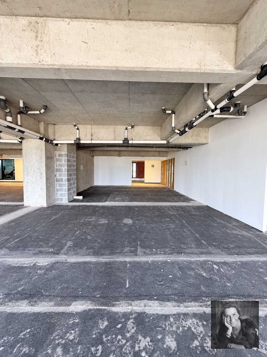 Oficinas en venta Zona 10 Guatemala con parqueos y bodegas — Oficina en Venta en Zona 10, Guatemala, Ciudad — foto 2 de 9