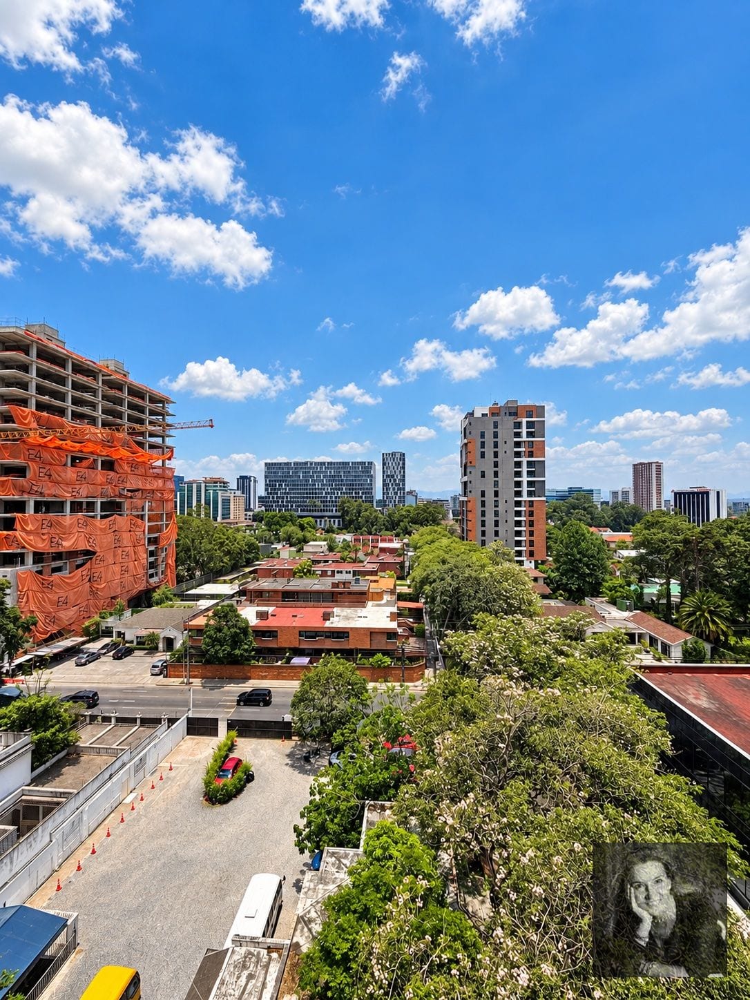 Oficinas en venta Zona 10 Guatemala con parqueos y bodegas — Oficina en Venta en Zona 10, Guatemala, Ciudad — foto 9 de 9