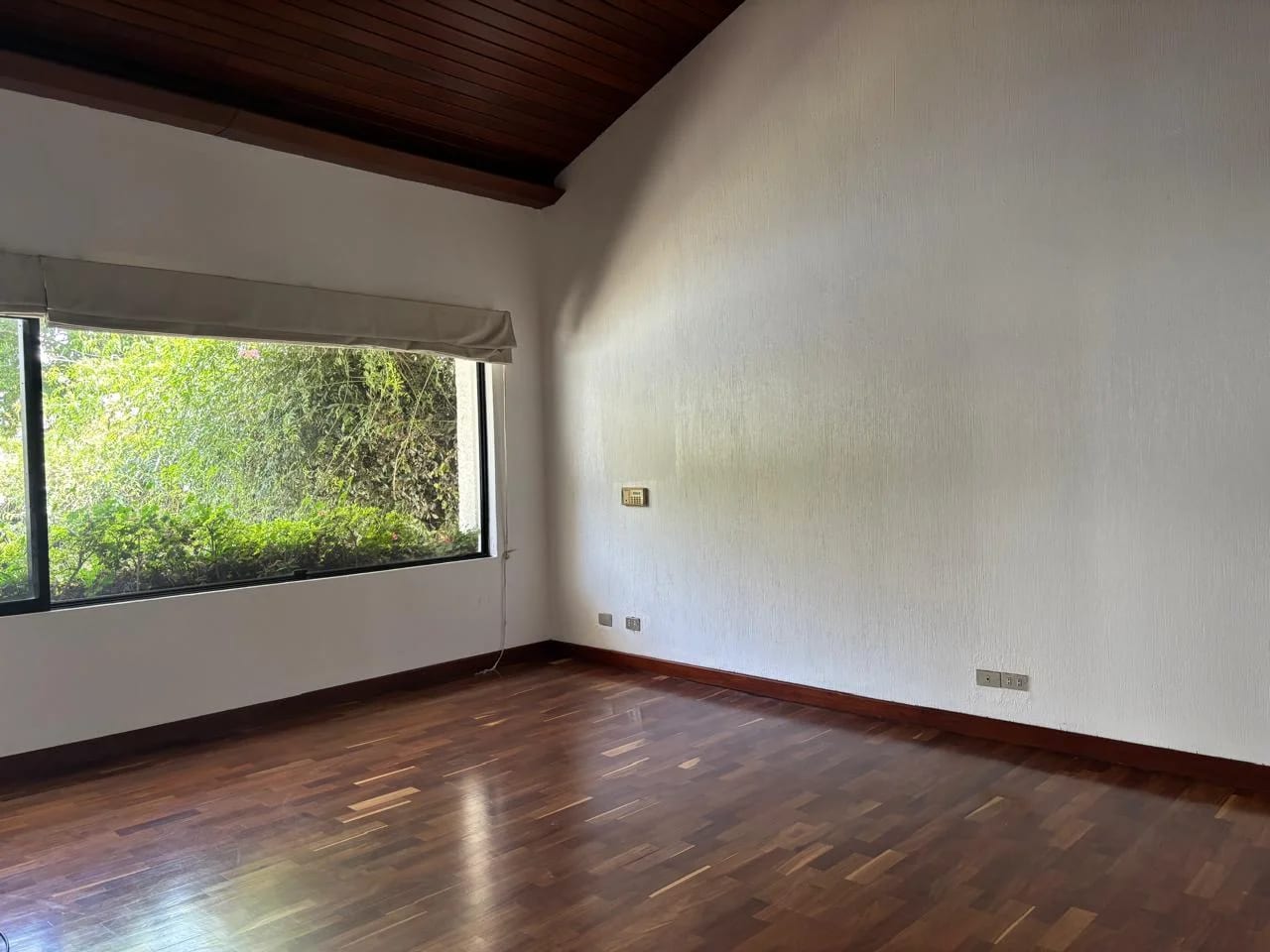 Casa en Alquiler Hiltpo, Km. 12.5 Carretera Salvador — Casa en Alquiler en Santa Catarina Pinula, Guatemala, Ciudad — foto 6 de 12