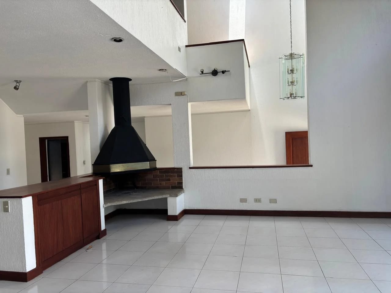 Casa en Alquiler Hiltpo, Km. 12.5 Carretera Salvador — Casa en Alquiler en Santa Catarina Pinula, Guatemala, Ciudad — foto 10 de 12