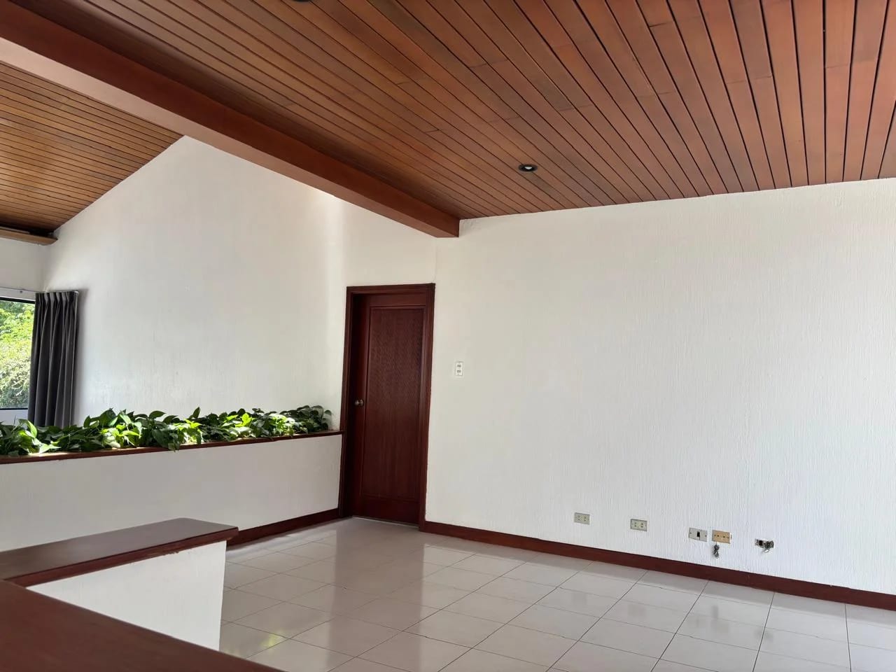 Casa en Alquiler Hiltpo, Km. 12.5 Carretera Salvador — Casa en Alquiler en Santa Catarina Pinula, Guatemala, Ciudad — foto 7 de 12