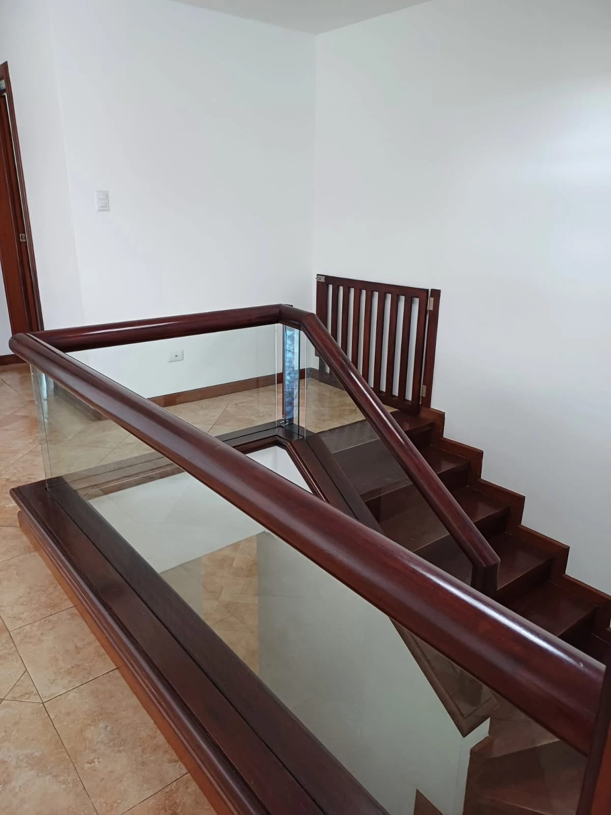 Casa en Aqluiler, Elgin II — Casa en Alquiler en Zona 14, Guatemala, Ciudad — foto 6 de 8