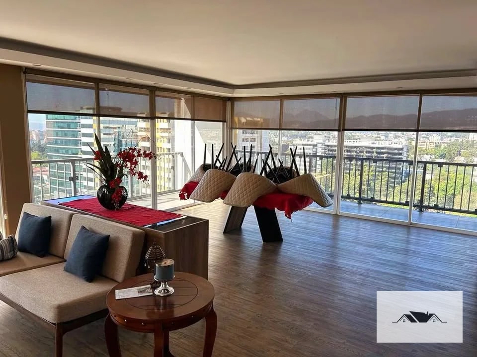 En Renta Apartamento Remodelado Zona 10 Edificio Ciudad Vieja — Apartamento en Alquiler en Ciudad Vieja, Zona 10, Guatemala, Ciudad — foto 5 de 10