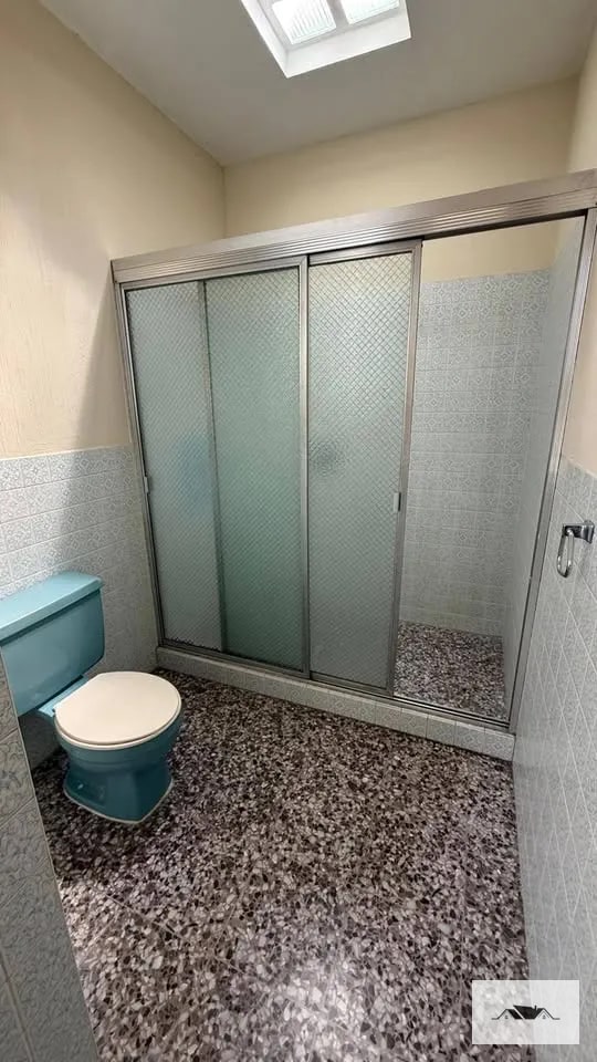 En Renta Casa Zona 10 con 550mts2 — Casa vacacional en Alquiler en Zona 10, Guatemala, Ciudad — foto 7 de 11