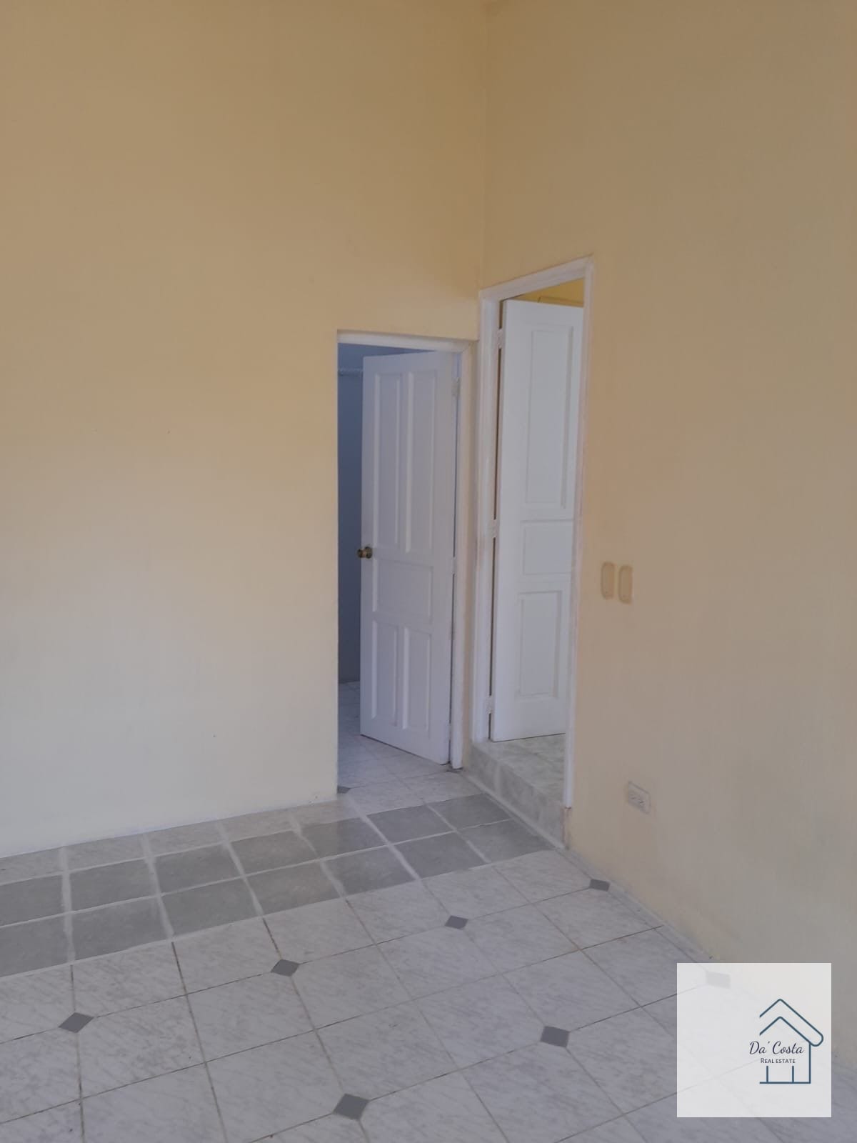 Casa en venta Z 12 Prados de Monte María — Casa en Venta en Prados de Monte María, Zona 12, Guatemala, Ciudad — foto 6 de 8