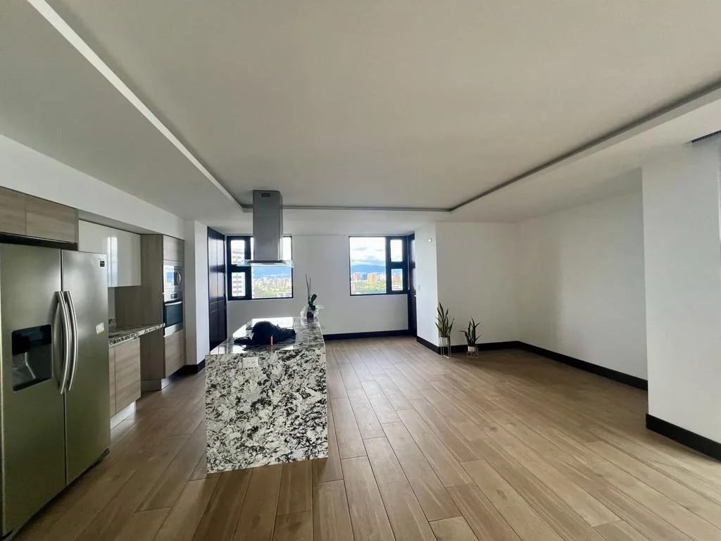 Baden zona 15 apartamento de lujo. — Apartamento en Alquiler en Baden, Zona 15, Guatemala, Ciudad — foto 3 de 9