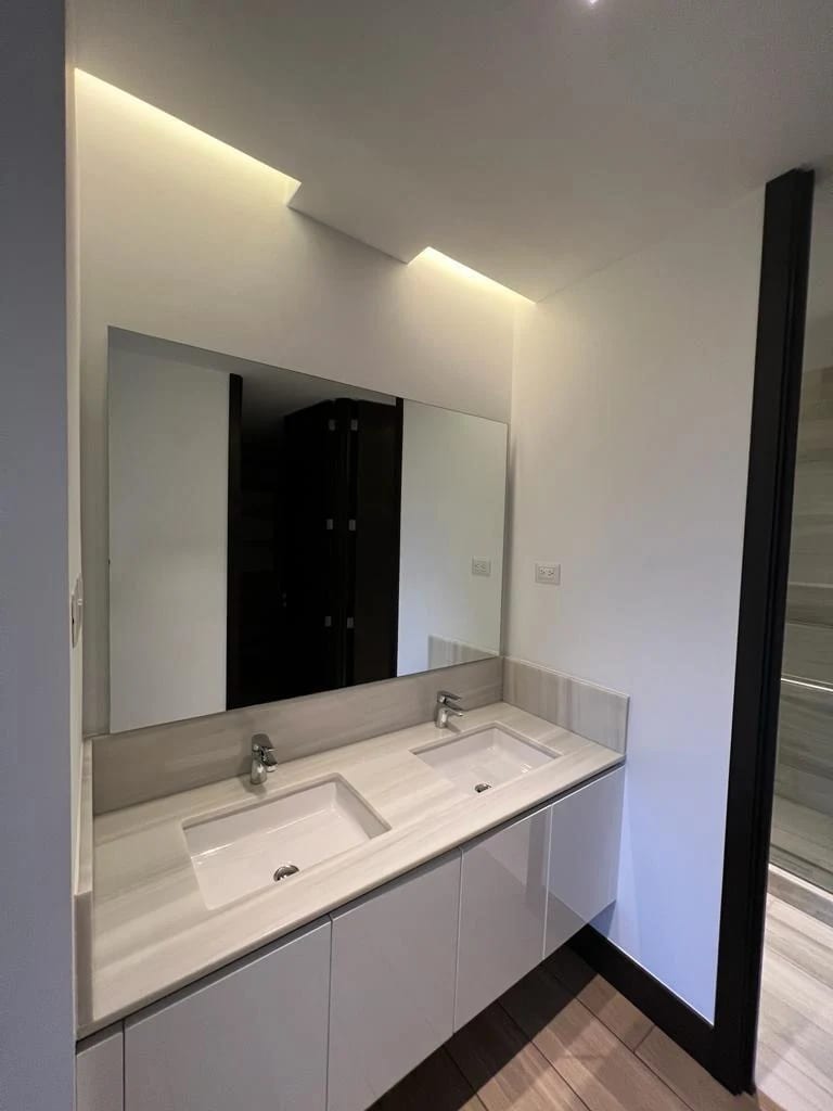 Baden zona 15 apartamento de lujo. — Apartamento en Alquiler en Baden, Zona 15, Guatemala, Ciudad — foto 6 de 9