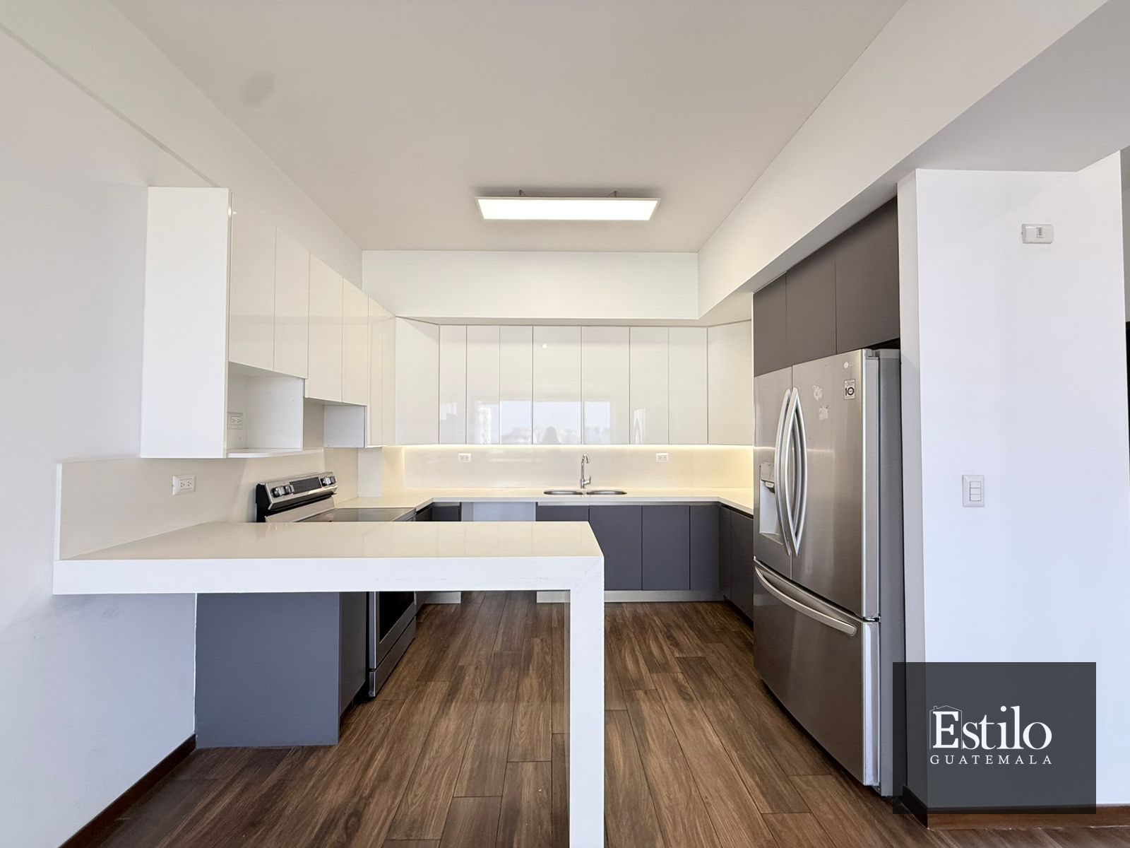 Precioso Apartamento Con Dorm De Servicio Z.10 - 14