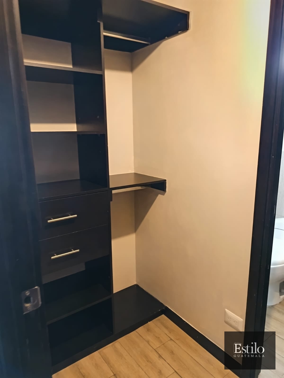 Hermoso Apartamento Con Amplio Balcón - 8