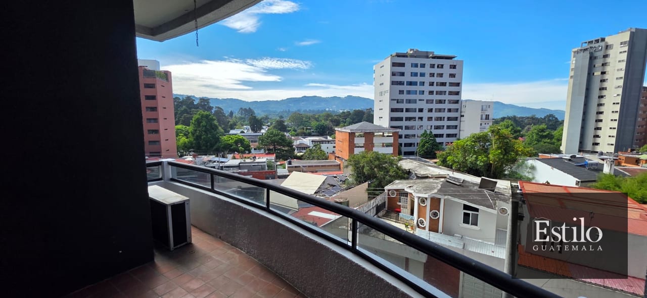 LINDO APARTAMENTO CON CUARTO DE SERVICIO — Apartamento en Alquiler en Bellagio, Zona 14, Guatemala, Ciudad — foto 1 de 17