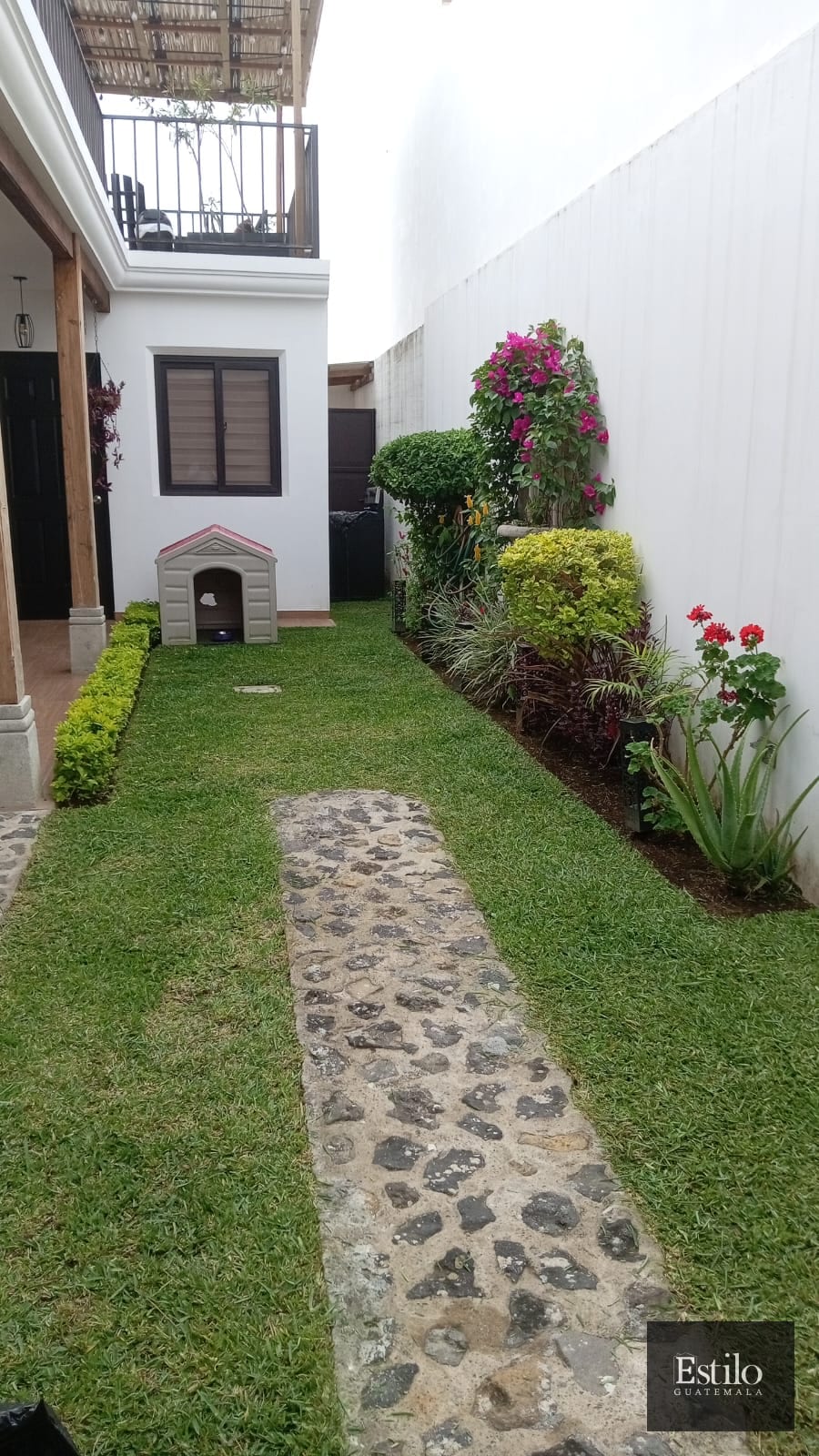 PRECIOSA CASA CON MUEBLES EN ANTIGUA GUATEMALA — Casa en Venta en Antigua, Sacatepéquez — foto 5 de 16