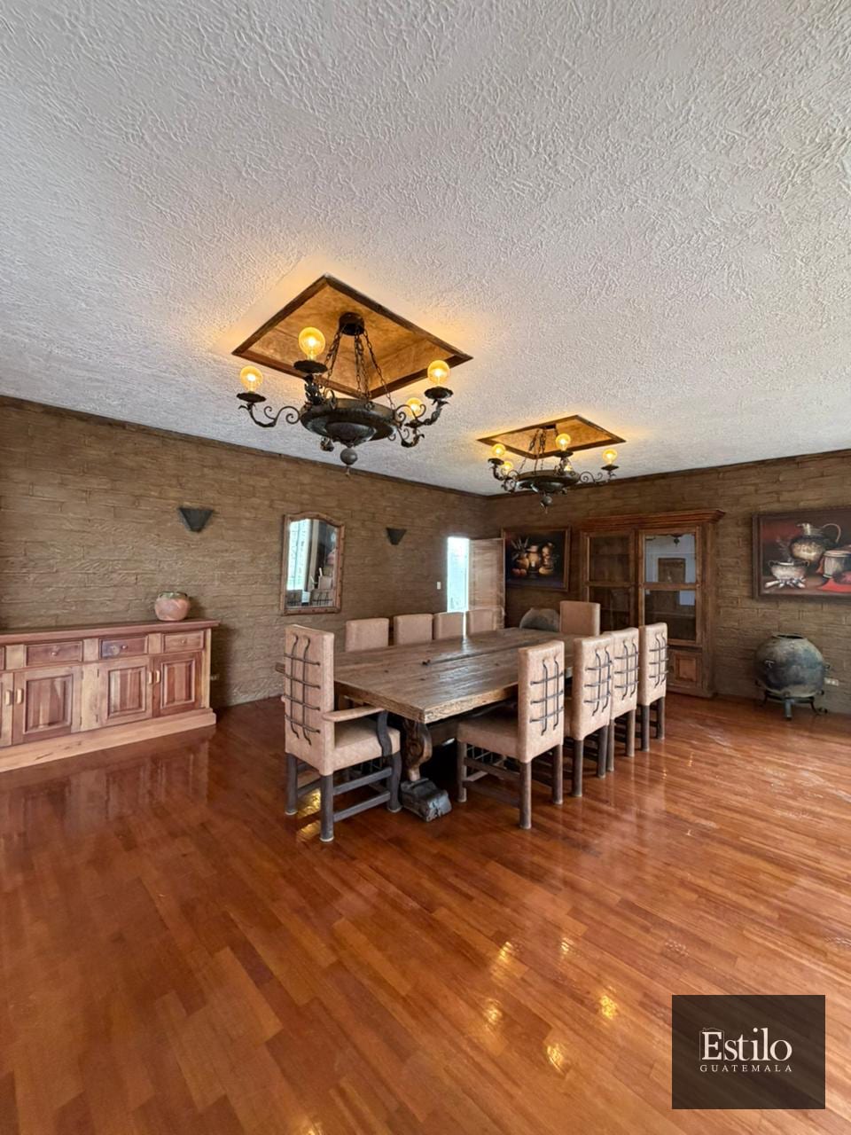 ESPECTACULAR CASA ESTILO MANSIÓN — Casa en Venta en Carretera a El Salvador, Guatemala, Ciudad — foto 11 de 15