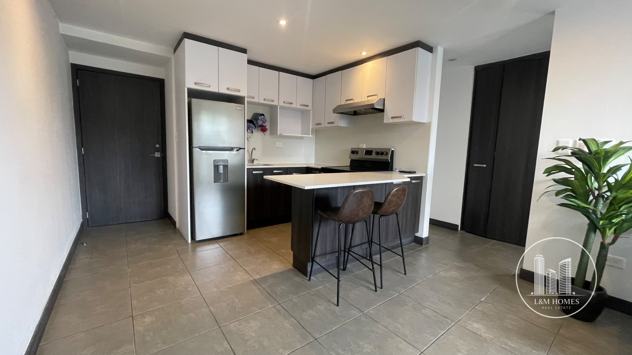 Apartamento zona 15 VH 1 - 1