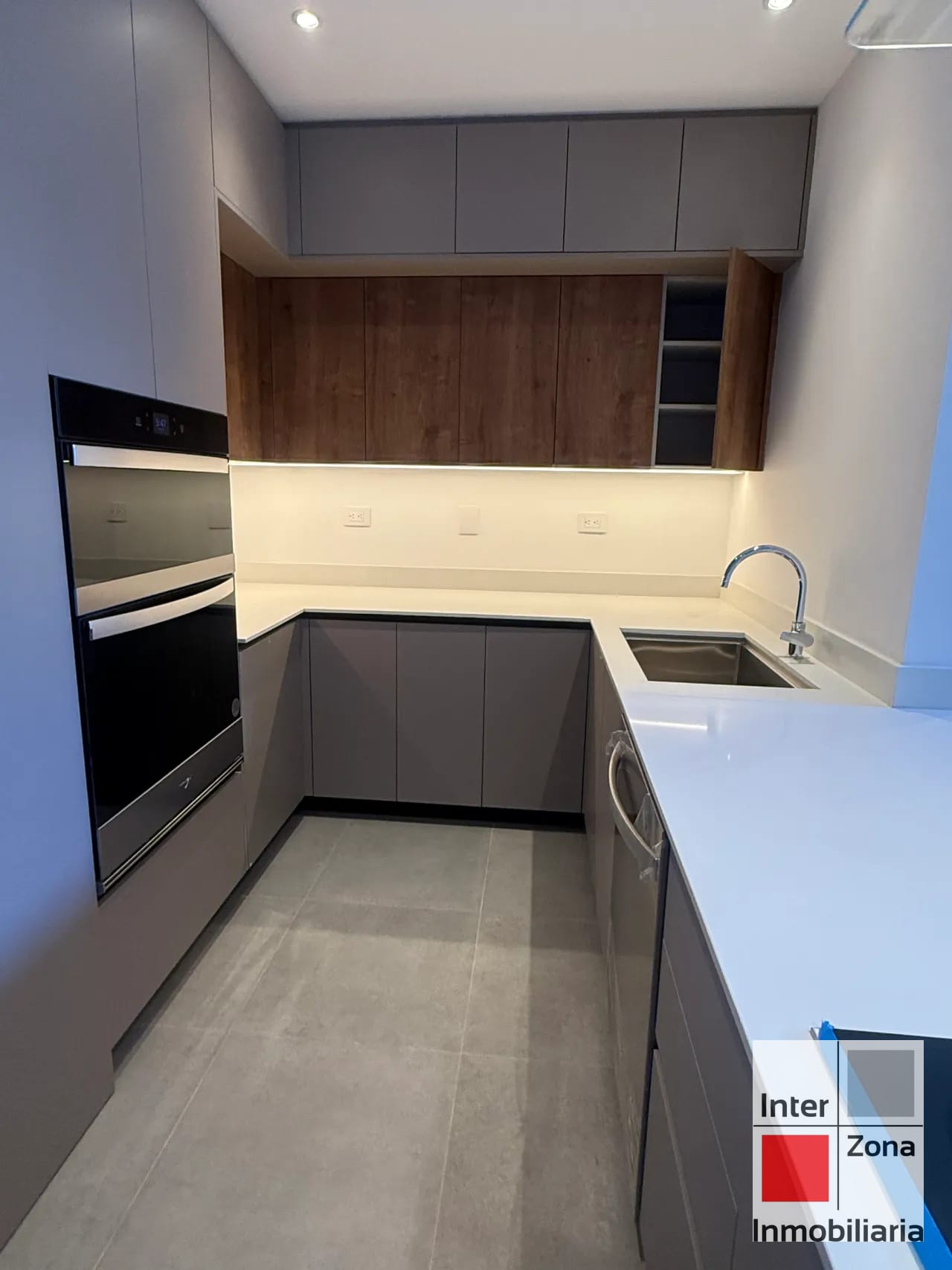 Casa en renta, Zona 10. Nueva y pet friendly. — Casa en Alquiler en Zona 10, Guatemala, Ciudad — foto 4 de 11