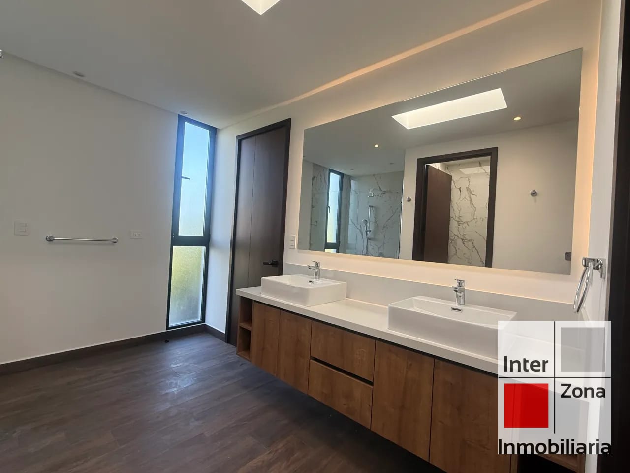 Casa en renta, Zona 10. Nueva y pet friendly. — Casa en Alquiler en Zona 10, Guatemala, Ciudad — foto 11 de 11