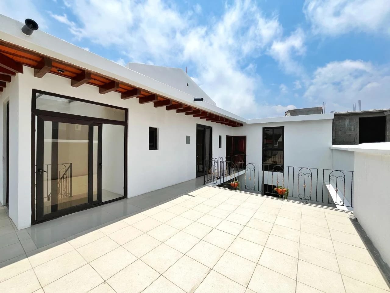 Villa San Juan hermosa casa colonial a minutos de Antigua Guatemala — Casa en Venta en Antigua, Sacatepéquez — foto 4 de 10