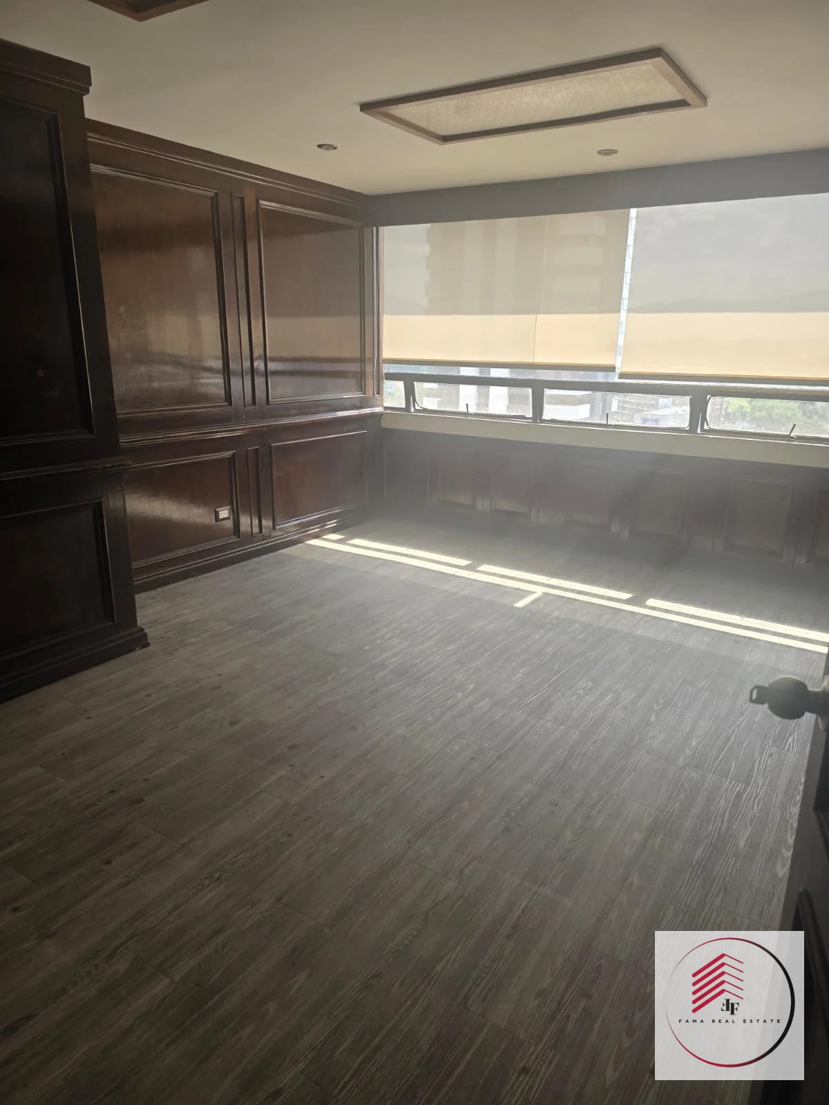 ALQUILER DE ESPACIOSA OFICINA EN EDIFICIO GEMINIS 10 EN ZONA 10 DE 140 M² — Oficina en Venta en Zona 10, Guatemala, Ciudad — foto 2 de 11