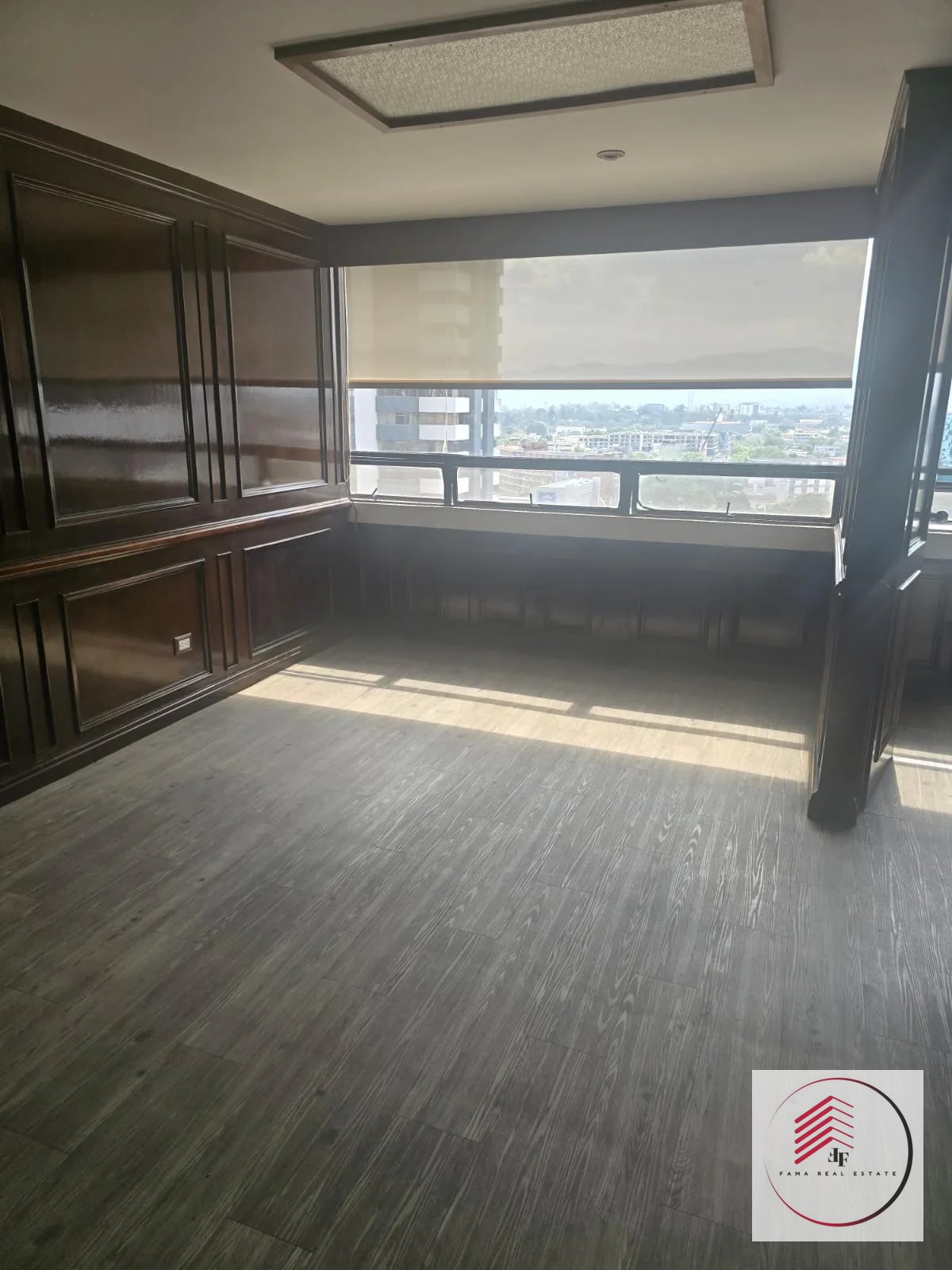 ALQUILER DE ESPACIOSA OFICINA EN EDIFICIO GEMINIS 10 EN ZONA 10 DE 140 M² — Oficina en Venta en Zona 10, Guatemala, Ciudad — foto 6 de 11