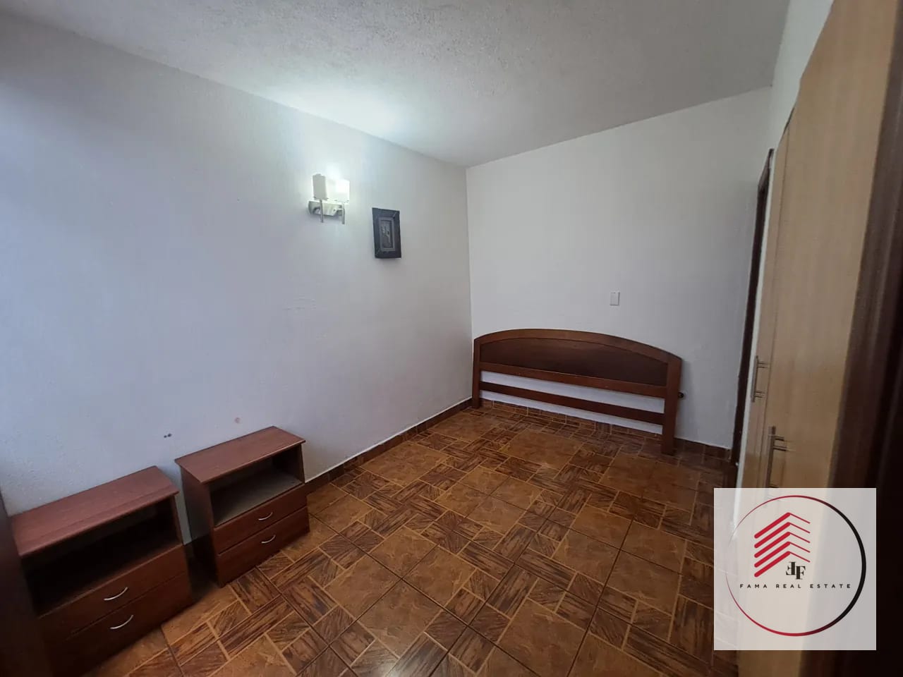 Alquiler de apartamento de una habitación en Oakland zona 10 a una cuadra de Oakland mall — Apartamento en Alquiler en Oakland I, Zona 10, Guatemala, Ciudad — foto 3 de 17