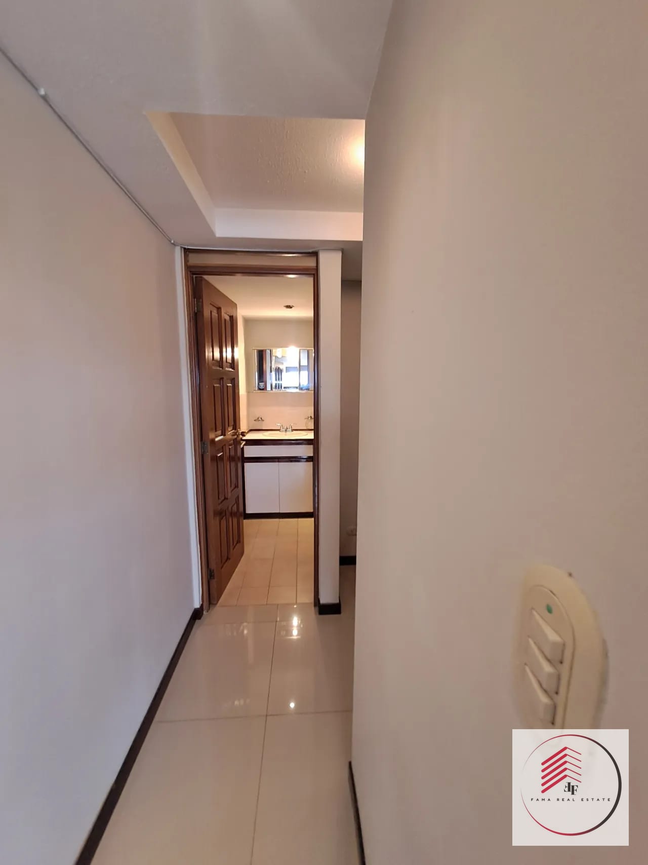 SE RENTA APARTAMENTO AMUEBLADO EN ZONA 9 EN EDIFICIO ALAMEDA — Apartamento en Alquiler en Zona 9, Guatemala, Ciudad — foto 7 de 14