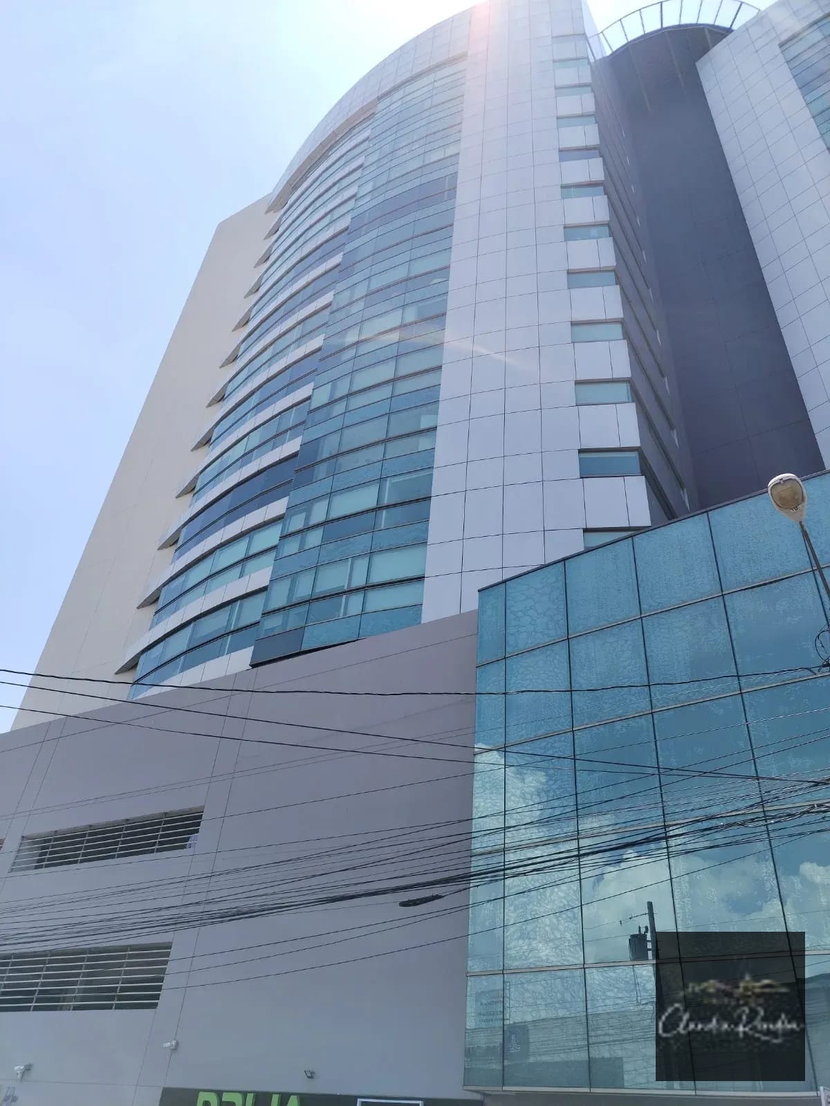 Oficina equipada en renta 77 mts 2| Zona 10 | Edificio Torino — Oficina en Alquiler en Torino, Zona 10, Guatemala, Ciudad — foto 1 de 6