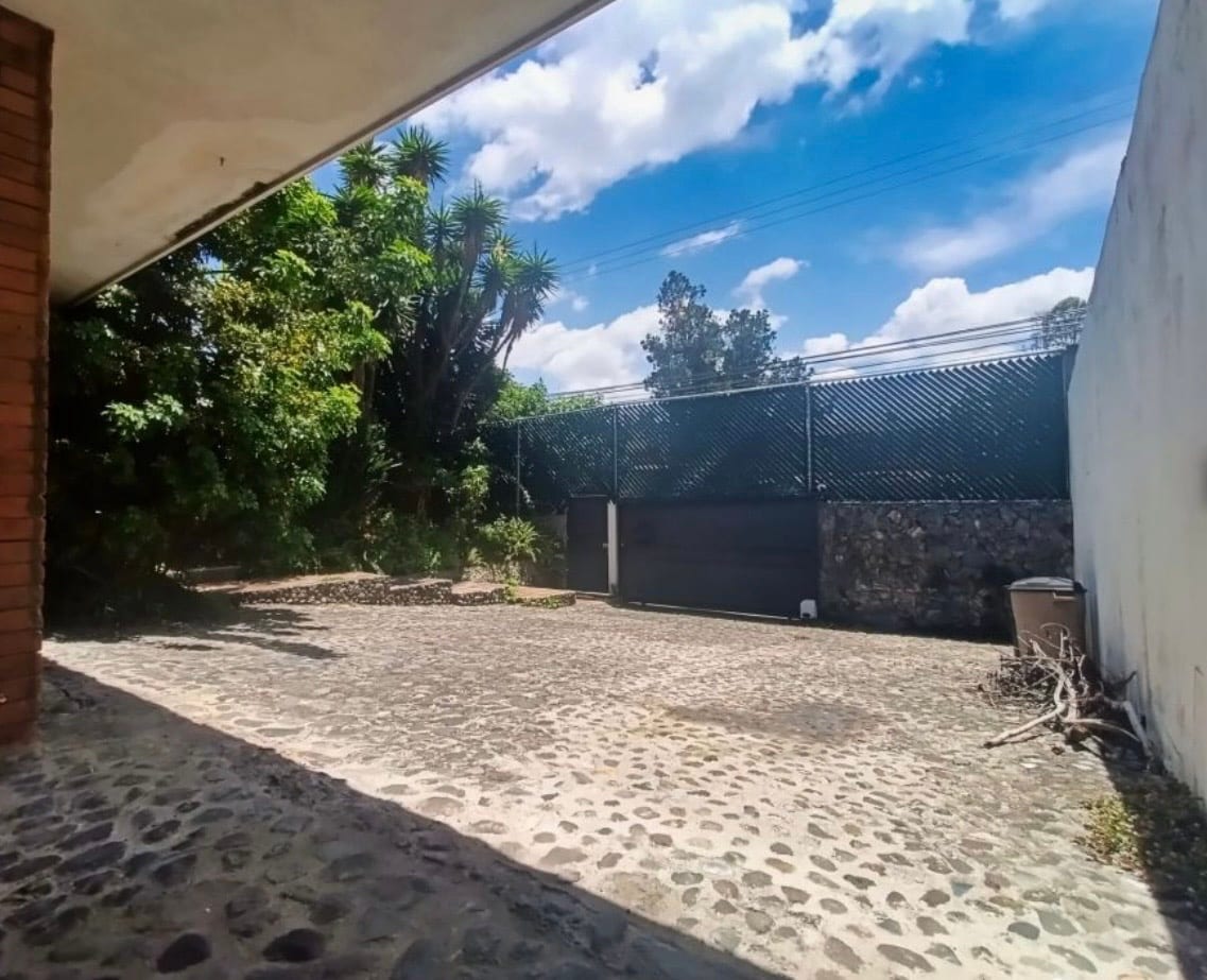 Venta de propiedad para remodelar o desarrollo en Zona 15 Vista Hermosa I — Casa en Venta en Vista Hermosa I, Zona 15, Guatemala, Ciudad — foto 3 de 8