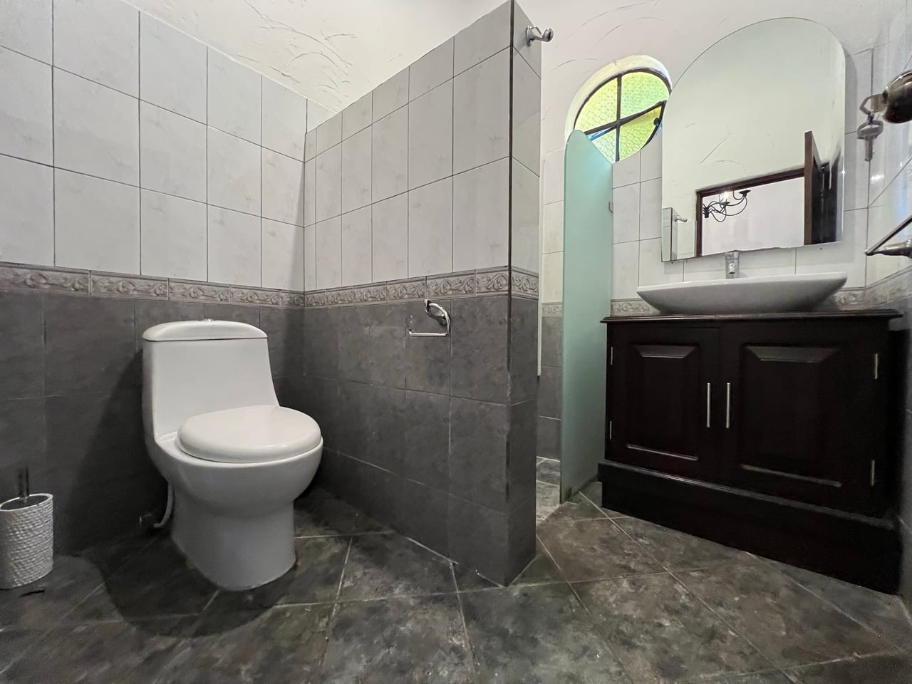 Alquiler casa de 1 Nivel y 4 Dormitorios | Terravista Km 16.5 Carr. Olmeca — Casa en Alquiler en Terravista, Carretera a El Salvador, Guatemala, Ciudad — foto 6 de 16