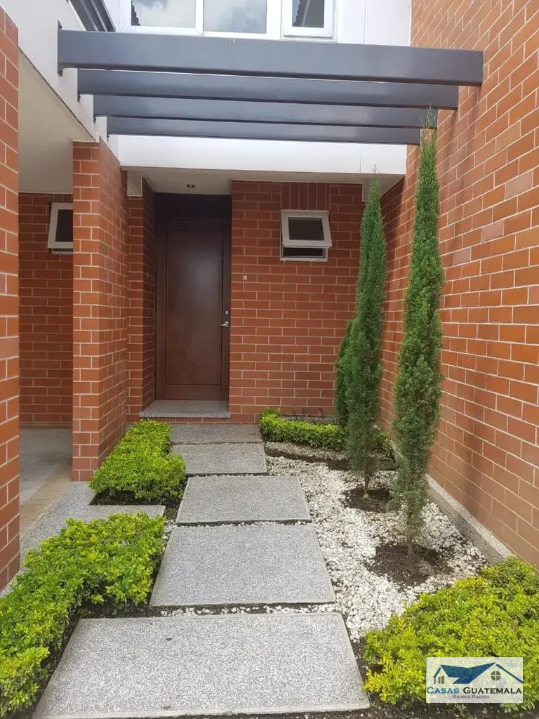 Rento casa en Zona 16 SAN ISIDRO CONDOMINIO EXCLUSIVO — Casa en Alquiler en Zona 16, Guatemala, Ciudad — foto 2 de 17