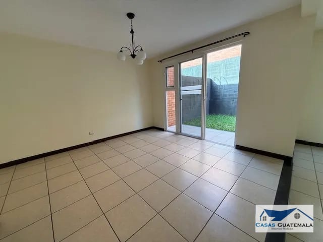 Rento casa en Zona 16 SAN ISIDRO CONDOMINIO EXCLUSIVO — Casa en Alquiler en Zona 16, Guatemala, Ciudad — foto 8 de 17