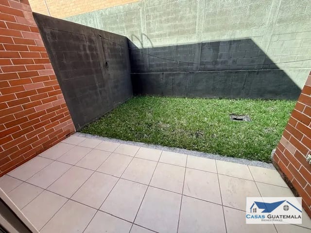 Rento casa en Zona 16 SAN ISIDRO CONDOMINIO EXCLUSIVO — Casa en Alquiler en Zona 16, Guatemala, Ciudad — foto 9 de 17