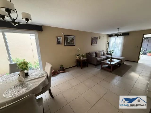 CASA EN VENTA EN CUMBRES DE LA ARBOLEDA Km 21 CAES — Casa en Venta en Cumbres de La Arboleda, Carretera a El Salvador, Guatemala, Ciudad — foto 10 de 17